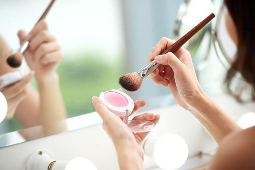 MAKEUP